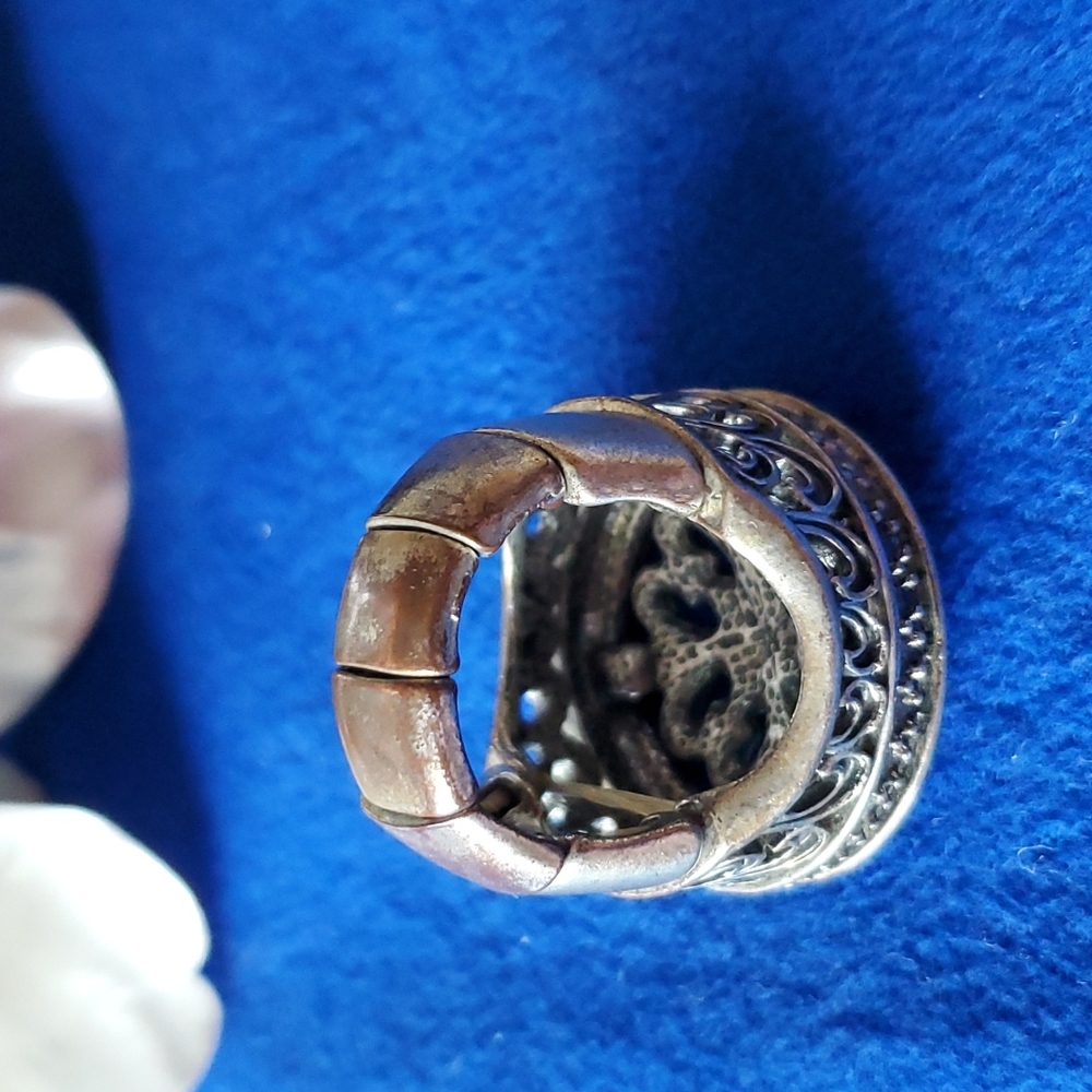 Ring $8 - Picture 7 of 8